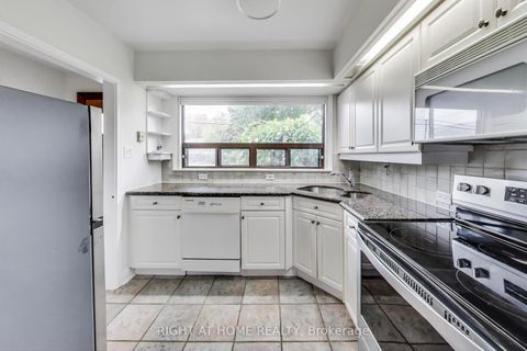 Photo 9 at 270 Renforth Drive, Markland Wood, Toronto