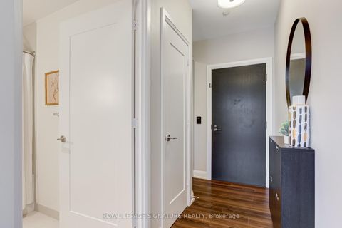 Photo 3 at 205 - 18 Graydon Hall Drive, Donalda, Toronto