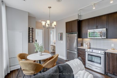 Photo 12 at 205 - 18 Graydon Hall Drive, Donalda, Toronto