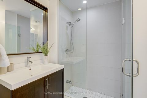Photo 18 at 205 - 18 Graydon Hall Drive, Donalda, Toronto