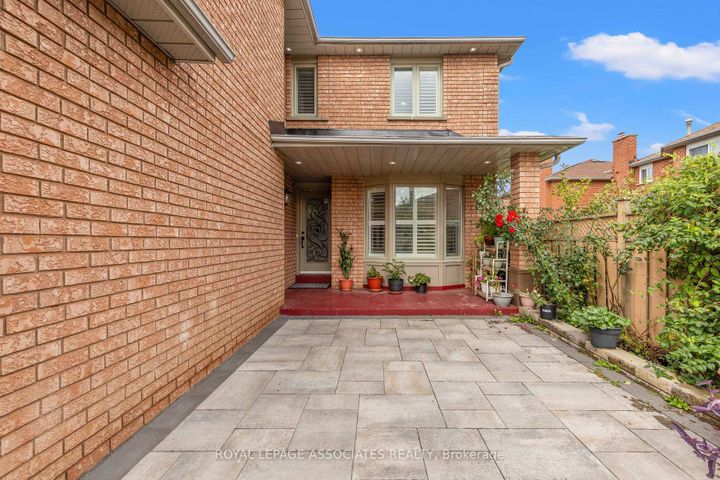Photo 3 at 47 Whiteway Court, Rouge E11, Toronto