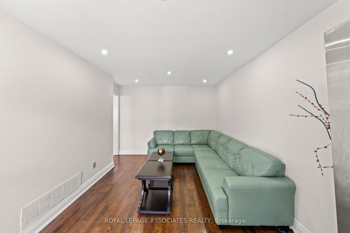 Photo 17 at 47 Whiteway Court, Rouge E11, Toronto