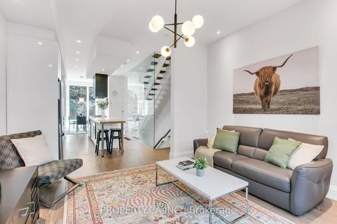 Photo 12 at 13 - 837 Broadview Avenue, Danforth, Toronto