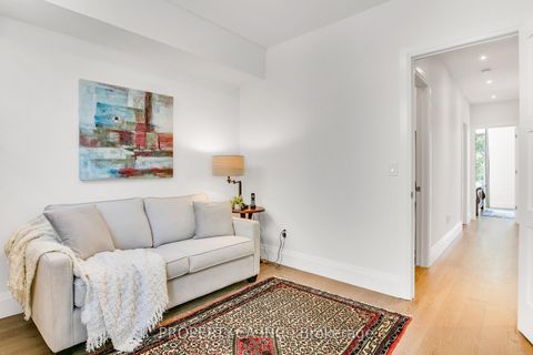 Photo 31 at 13 - 837 Broadview Avenue, Danforth, Toronto