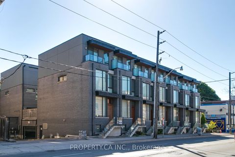 Photo 39 at 13 - 837 Broadview Avenue, Danforth, Toronto