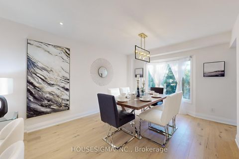 Photo 8 at 41 Underhill Crescent, Aurora Highlands, Aurora