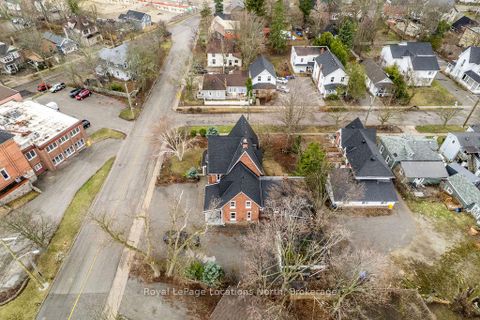 Photo 42 at 3 Peel Street, Wellington, Barrie