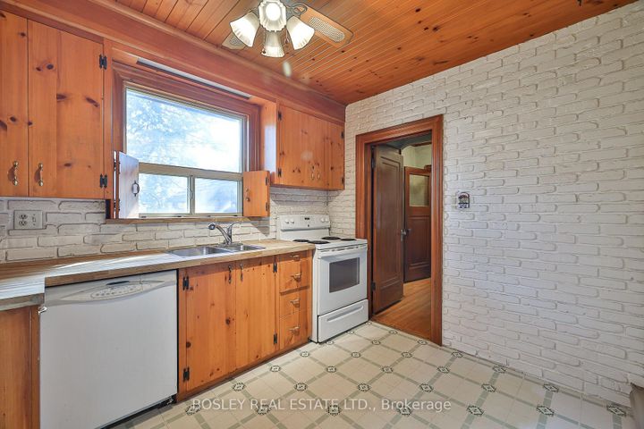 Photo 13 at 26 Holloway Road, City Centre West, Toronto
