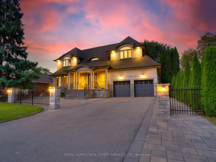 Photo 1 at 1511 Haig Boulevard, Lakeview, Mississauga