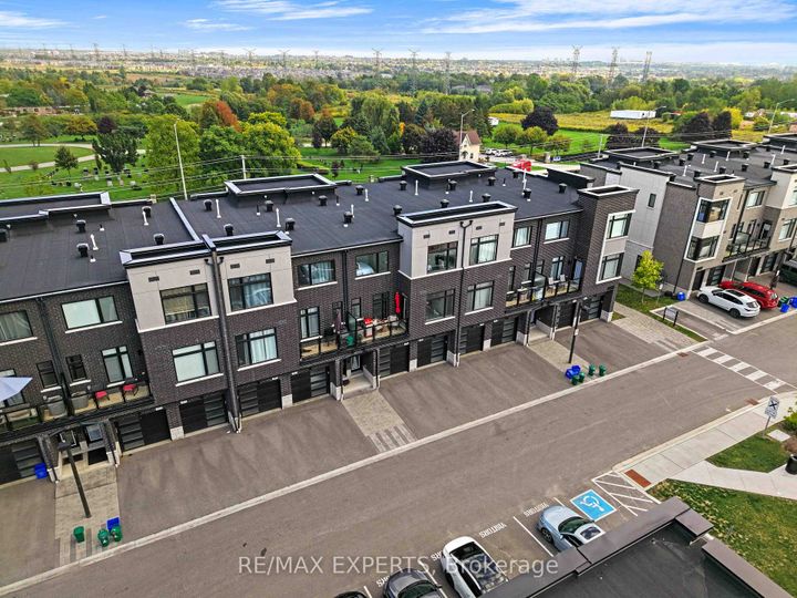 Photo 1 at 309 - 2550 Castlegate Crossing W, Duffin Heights, Pickering