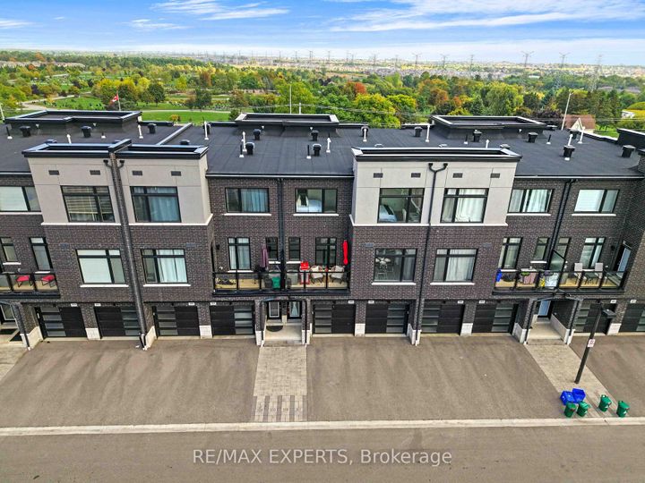 Photo 2 at 309 - 2550 Castlegate Crossing W, Duffin Heights, Pickering