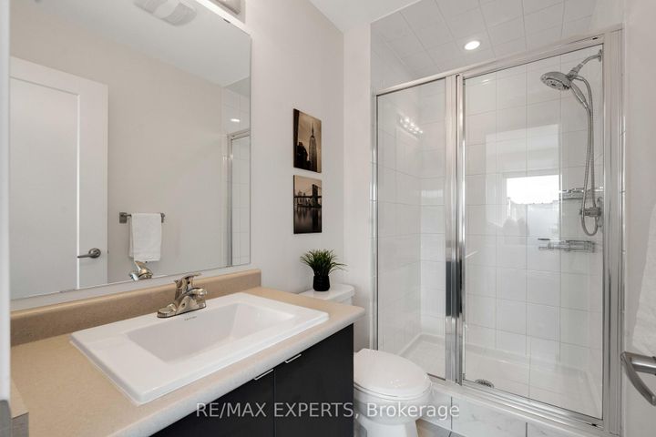 Photo 20 at 309 - 2550 Castlegate Crossing W, Duffin Heights, Pickering