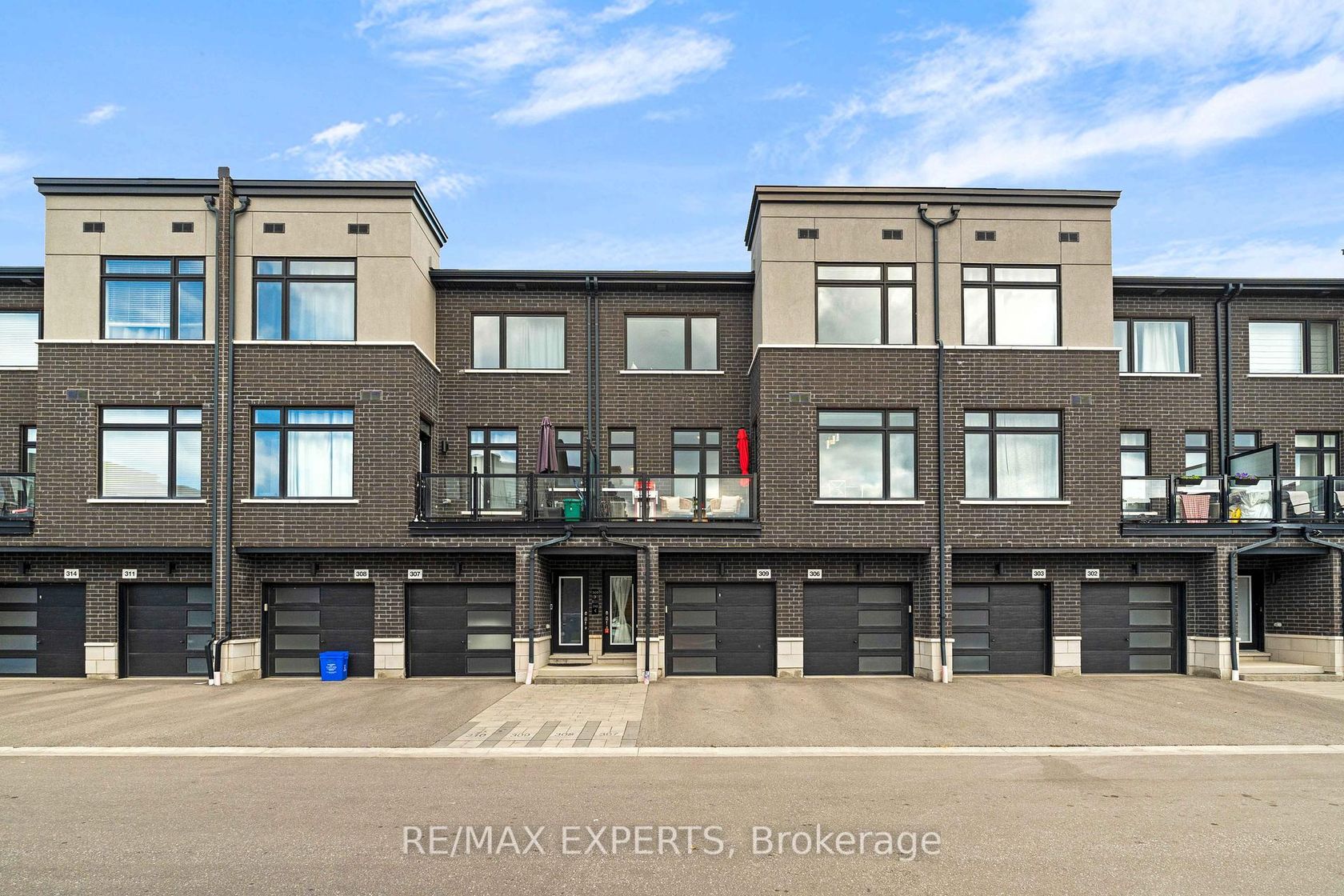309 - 2550 Castlegate Crossing W, Duffin Heights, Pickering 2