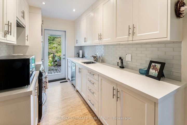 Photo 3 at 256 Airdrie Road, Leaside, Toronto