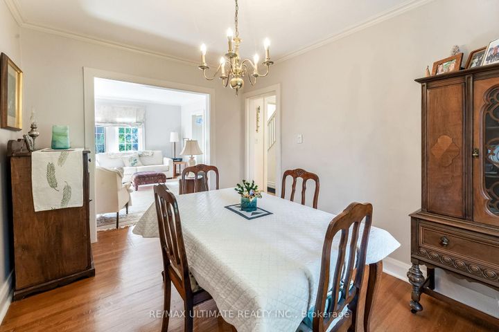 Photo 7 at 256 Airdrie Road, Leaside, Toronto