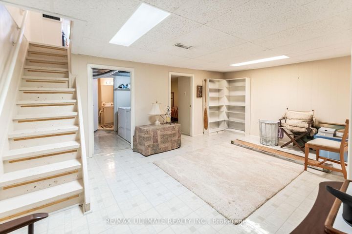 Photo 12 at 256 Airdrie Road, Leaside, Toronto