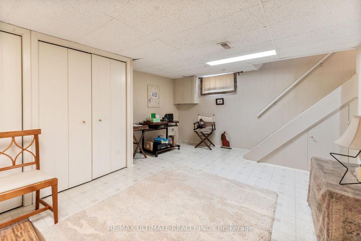 Photo 13 at 256 Airdrie Road, Leaside, Toronto