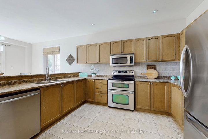 Photo 10 at 76 Cobblestone Court, Wellington, Brampton