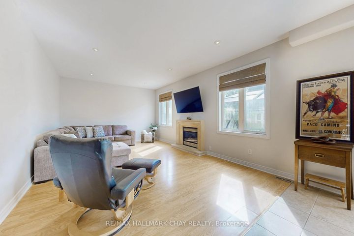 Photo 15 at 76 Cobblestone Court, Wellington, Brampton
