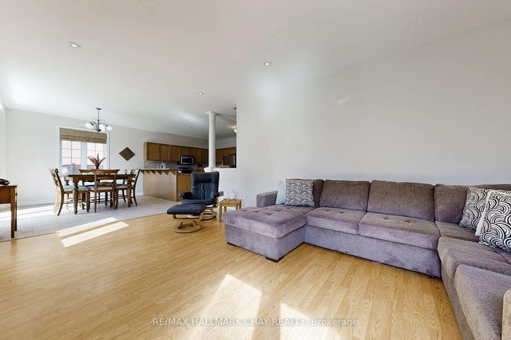 Photo 16 at 76 Cobblestone Court, Wellington, Brampton