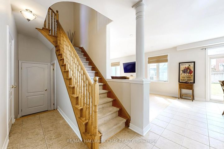 Photo 18 at 76 Cobblestone Court, Wellington, Brampton