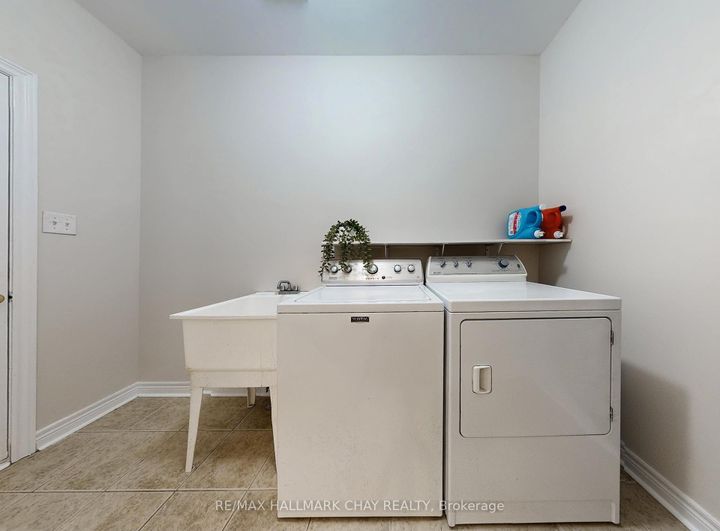 Photo 20 at 76 Cobblestone Court, Wellington, Brampton