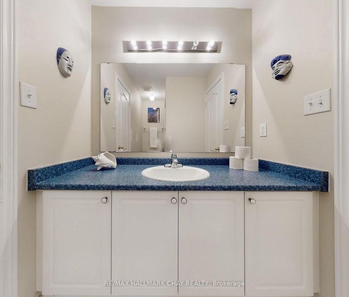 Photo 31 at 76 Cobblestone Court, Wellington, Brampton