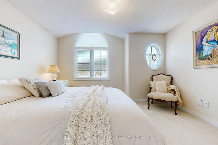 Photo 34 at 76 Cobblestone Court, Wellington, Brampton