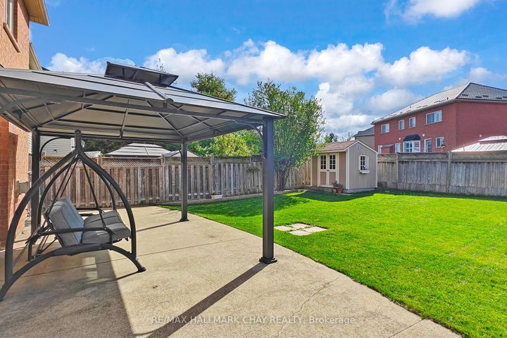 Photo 43 at 76 Cobblestone Court, Wellington, Brampton