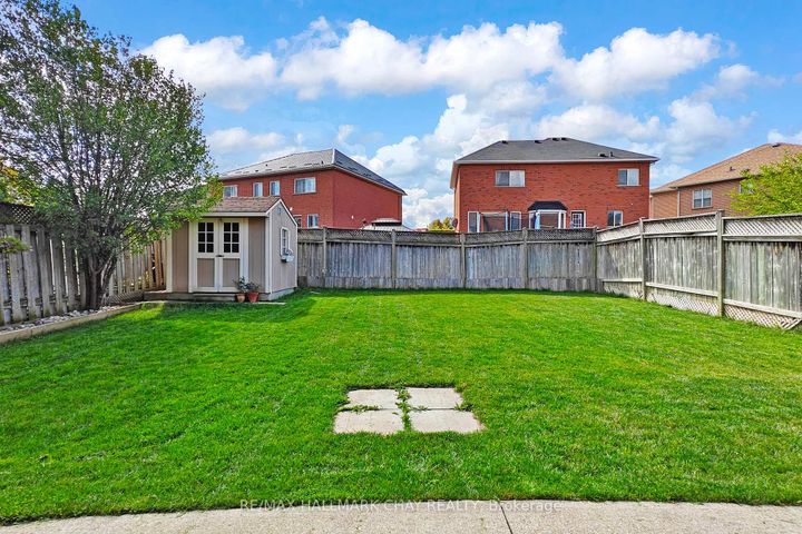 Photo 44 at 76 Cobblestone Court, Wellington, Brampton