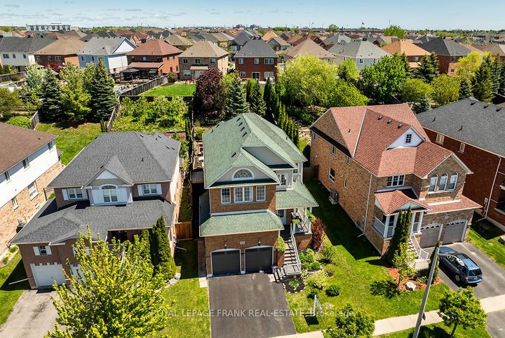 Photo 2 at 1533 Clearbrook Drive, Taunton, Oshawa