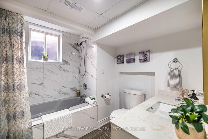 Photo 36 at 1533 Clearbrook Drive, Taunton, Oshawa