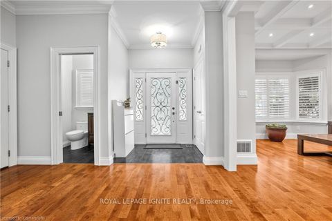 Photo 4 at 31 Ridge Drive, CP College Park, Oakville