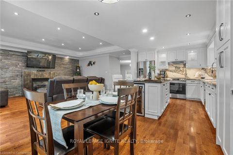 Photo 14 at 31 Ridge Drive, CP College Park, Oakville
