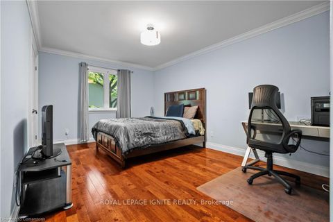 Photo 23 at 31 Ridge Drive, CP College Park, Oakville