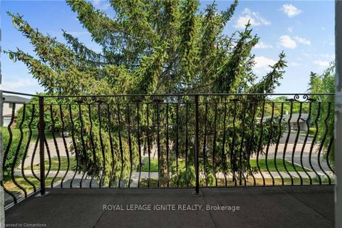 Photo 26 at 31 Ridge Drive, CP College Park, Oakville