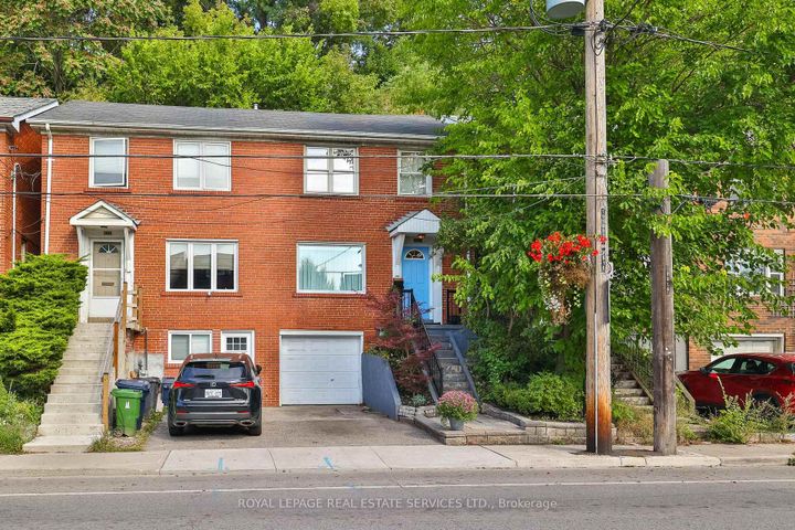 Photo 1 at 618 Davenport Road, Casa Loma, Toronto