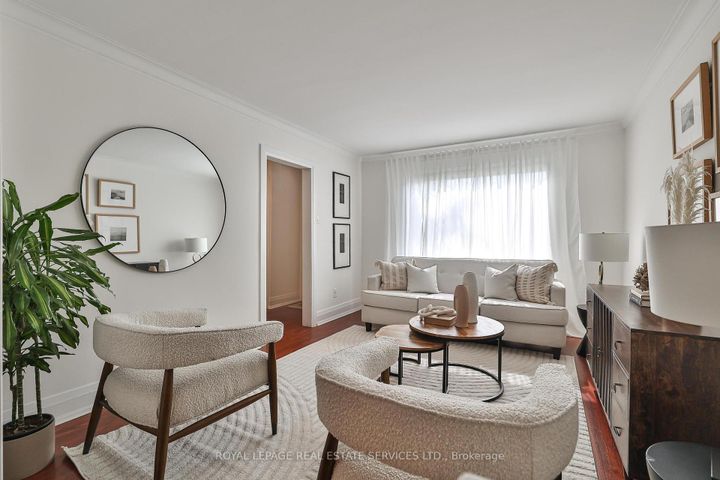 Photo 6 at 618 Davenport Road, Casa Loma, Toronto