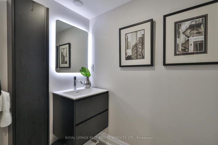 Photo 29 at 618 Davenport Road, Casa Loma, Toronto