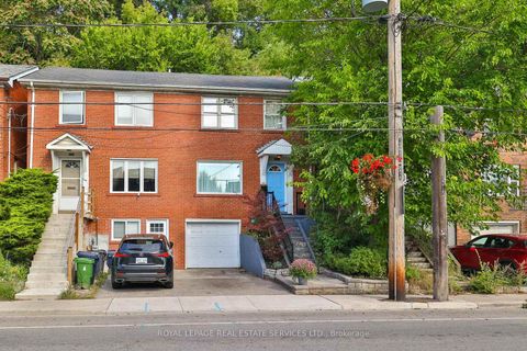 Photo 1 at 618 Davenport Road, Casa Loma, Toronto