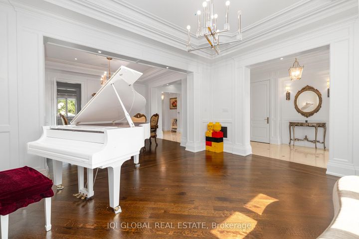 Photo 5 at 26 Citation Drive, Bayview Village, Toronto