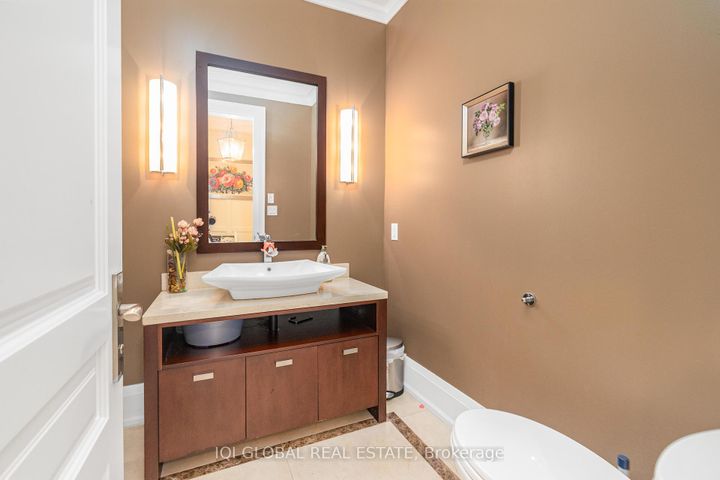 Photo 8 at 26 Citation Drive, Bayview Village, Toronto