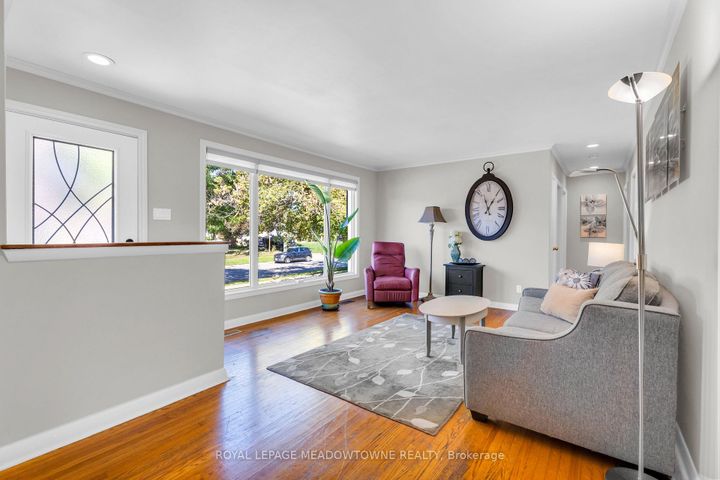 Photo 5 at 79 Rexway Drive, Georgetown, Halton Hills