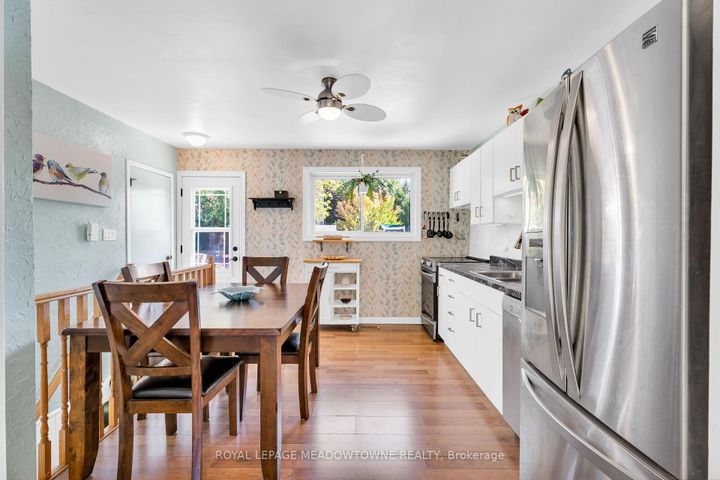 Photo 7 at 79 Rexway Drive, Georgetown, Halton Hills
