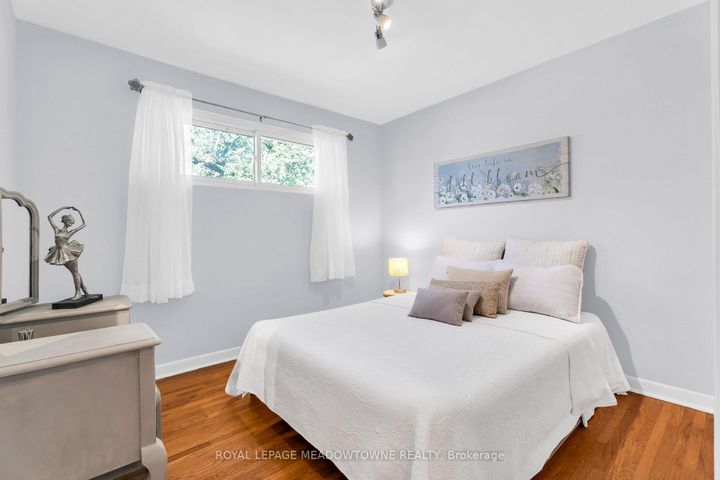 Photo 16 at 79 Rexway Drive, Georgetown, Halton Hills