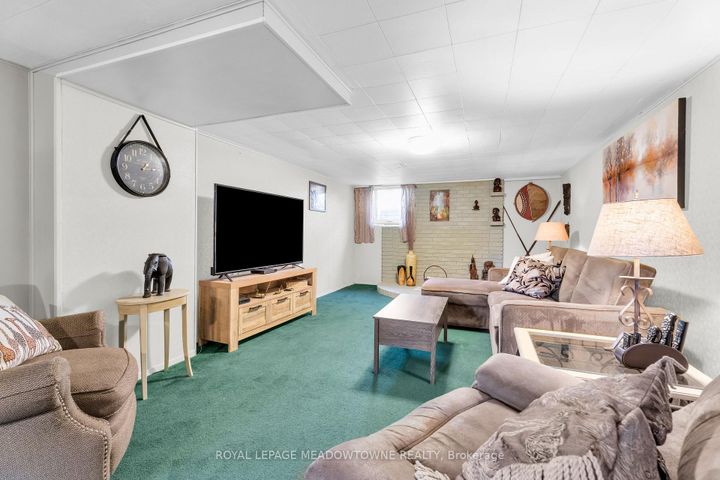 Photo 22 at 79 Rexway Drive, Georgetown, Halton Hills