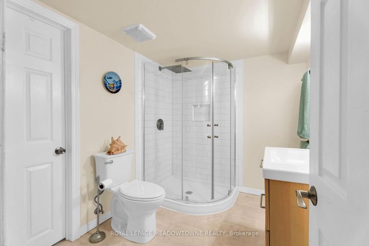 Photo 25 at 79 Rexway Drive, Georgetown, Halton Hills