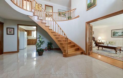 Photo 5 at 30 Oak Avenue, South Richvale, Richmond Hill