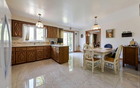 Photo 12 at 30 Oak Avenue, South Richvale, Richmond Hill