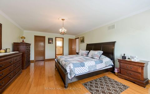 Photo 23 at 30 Oak Avenue, South Richvale, Richmond Hill